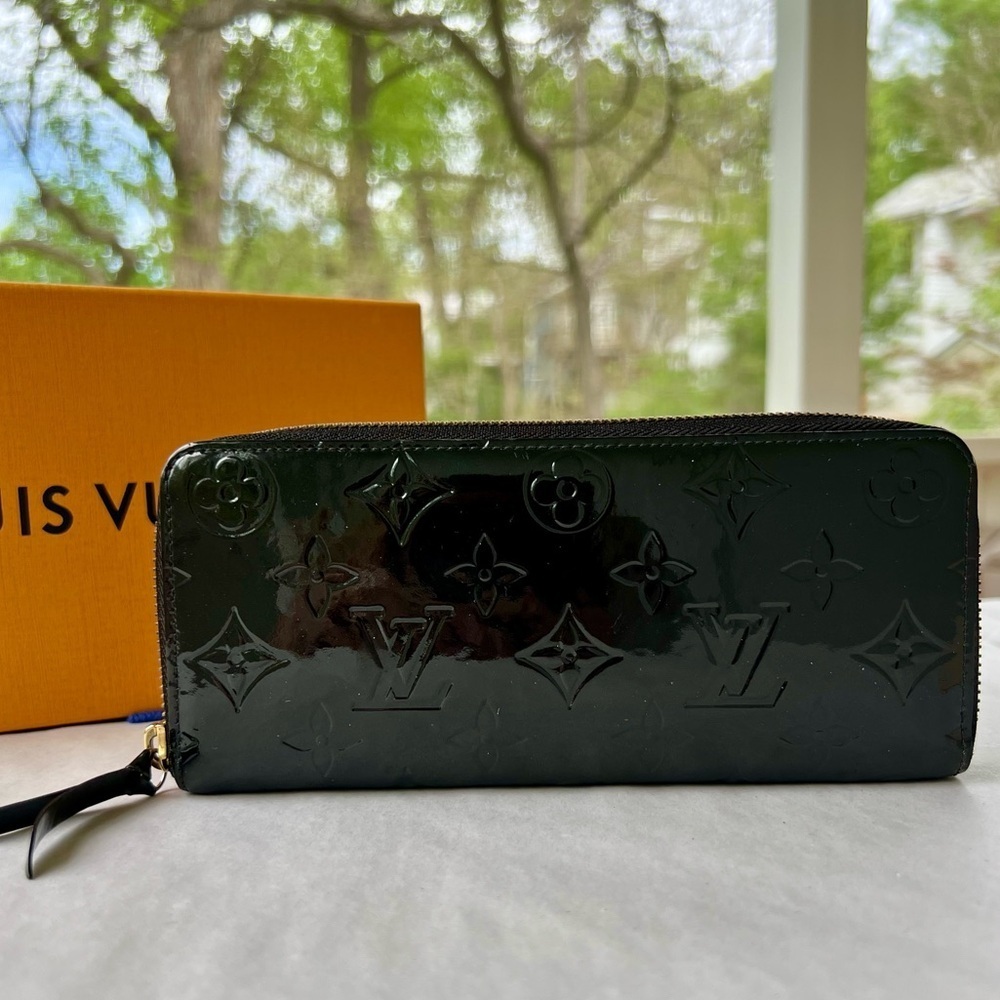 Louis Vuitton Black Vernis Clemence Wallet